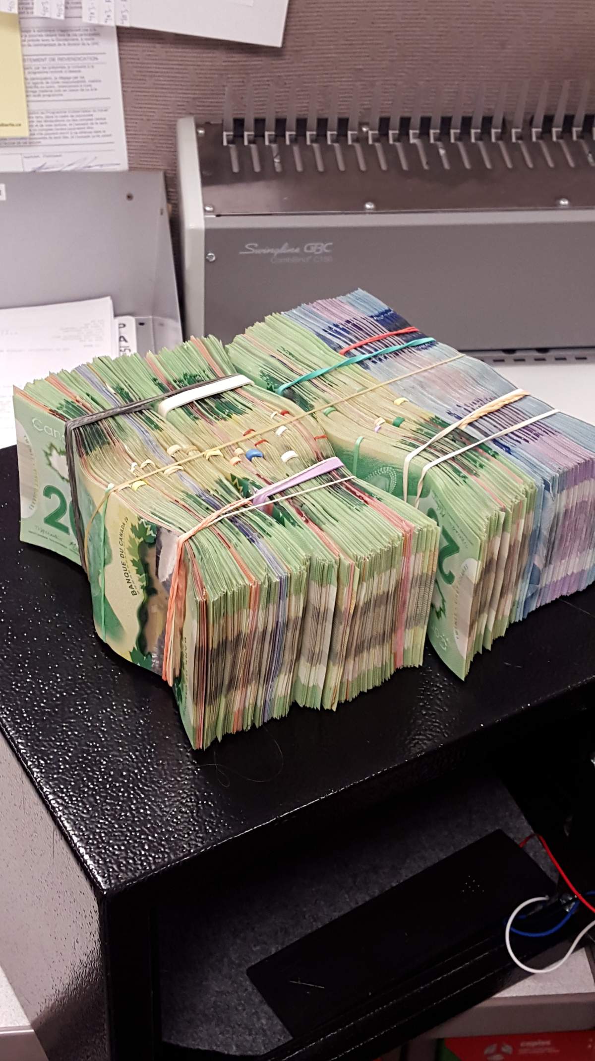 $35,000 seized in an Innisfail drug bust