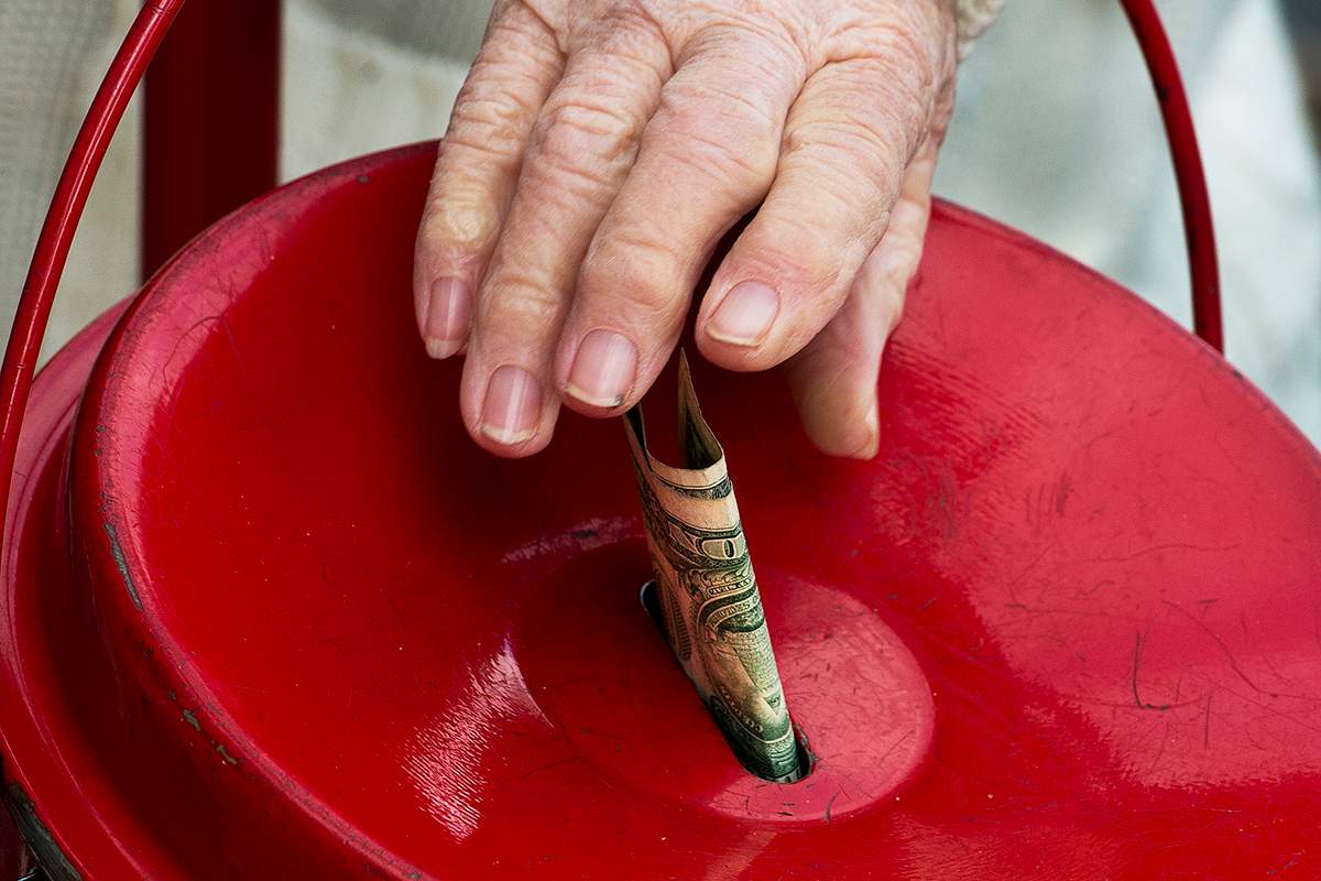 Mystery donor drops annual $1,000 into Morgantown kettle - image
