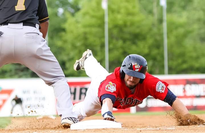 Winnipeg Goldeyes outfielder Adam Heisler is returning to the club for a second season.