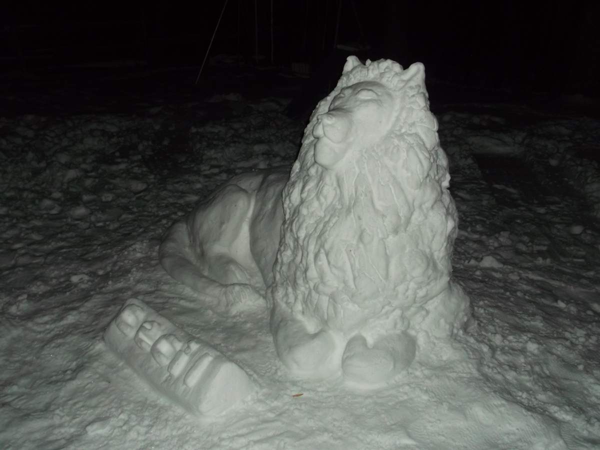 The Cecil the lion sculpture at Libby Clinch's home in Rigaud, Sunday, December 3, 2016.