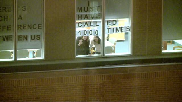 ‘Hello from the other side’: hospital patient posts Adele ‘Hello’ lyric in window, everyone answers - image