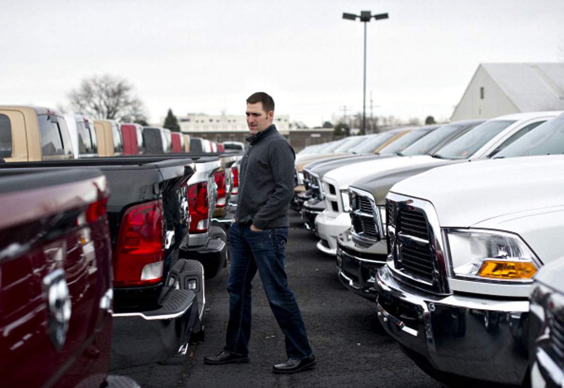 High debt loads are catching up to Albertans - image