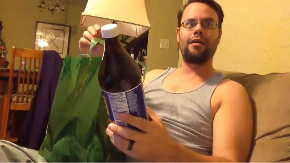WATCH: deaf man’s touching reaction to finding out wife is pregnant - image
