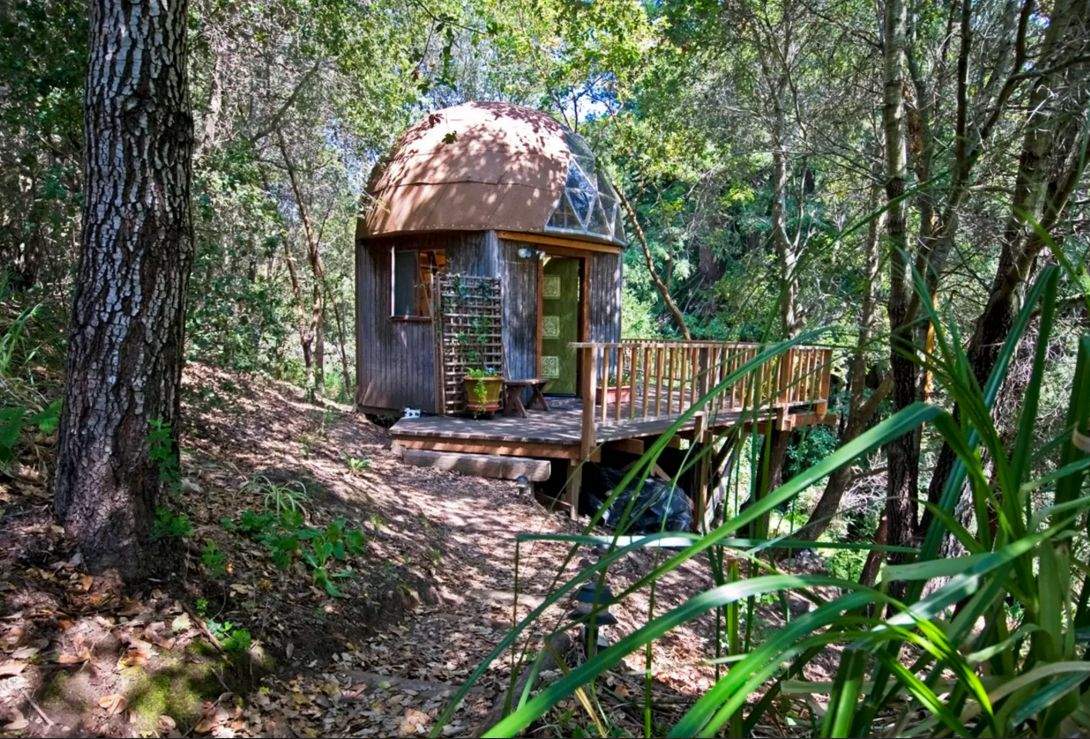 Airbnb’s 10 most desired destinations and accommodations - image