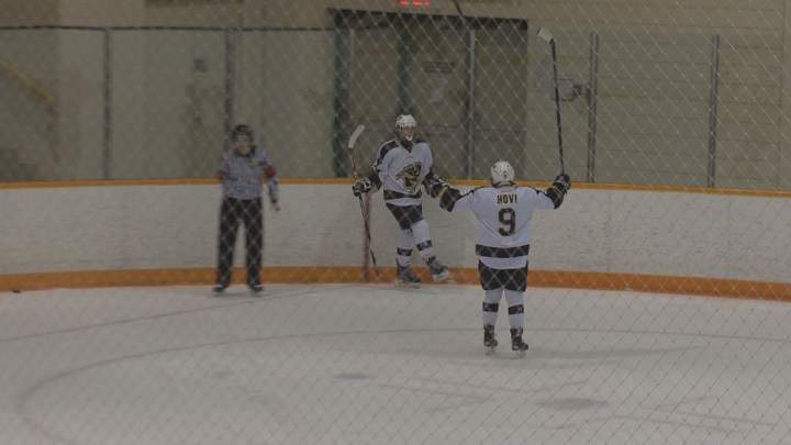 Manitoba Bisons women’s hockey team hauls in major individual awards - image