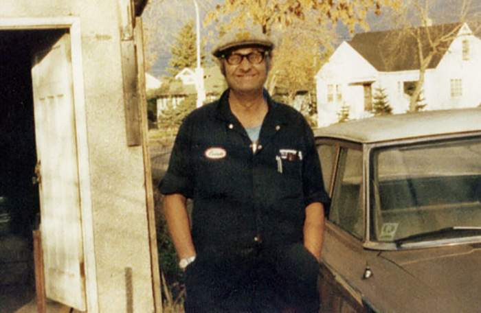 Trudeau intends to recommend a pardon be granted posthumously to Everett Klippert, who was twice convicted under Canada's anti-homosexuality
laws.