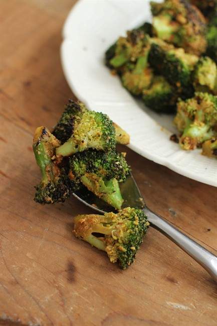 There’s a new way to season and roast your broccoli - image