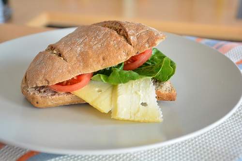 Eating a sandwich cannot make you intoxicated.