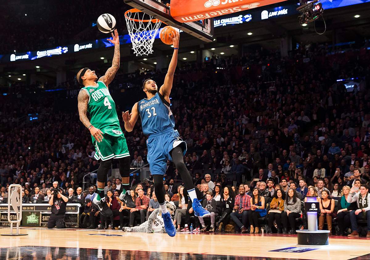 Minnesota Timberwolves’ Karl-Anthony Towns (32) and Boston Celtics’ Isaiah Thomas compete during the NBA all-star skills competition in Toronto on Saturday, February 13, 2016.