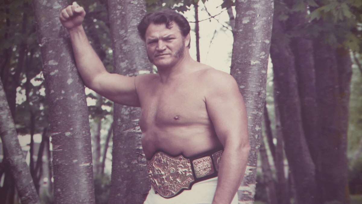 Standing nearly 6’7″, Don Leo Jonathan was considered a giant in the world of pro wrestling.