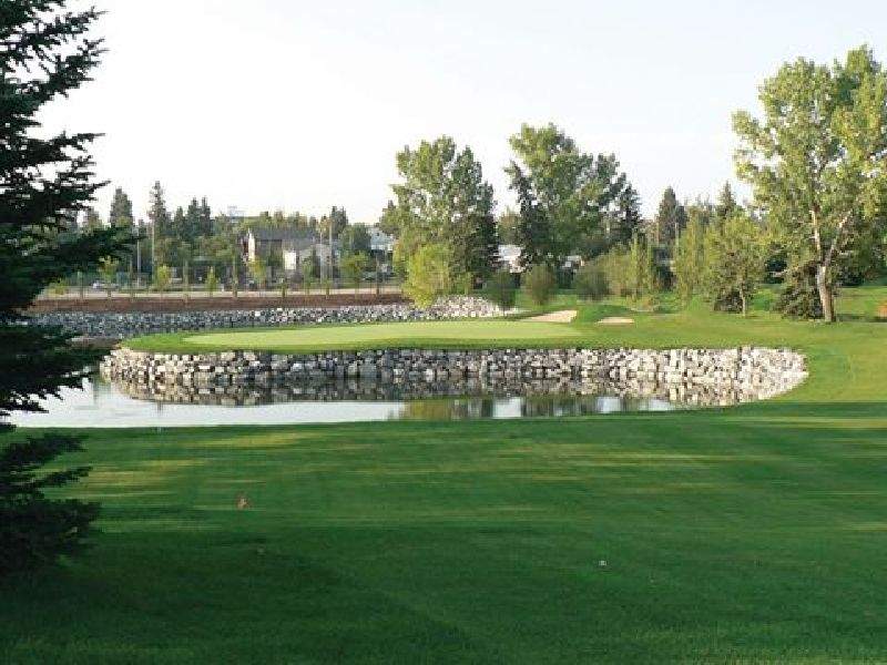 Shaganappi Point Golf Course. 