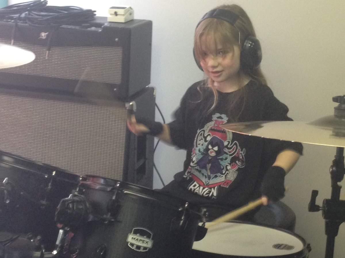 Winnipeg doctor opens School of Rock - image