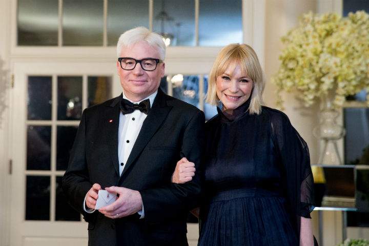Actor Mike Myers and his wife Kelly arrive for a State Dinner for Canadian Prime Minister Justin Trudeau, Thursday, March 10, 2016, at the White House in Washington.