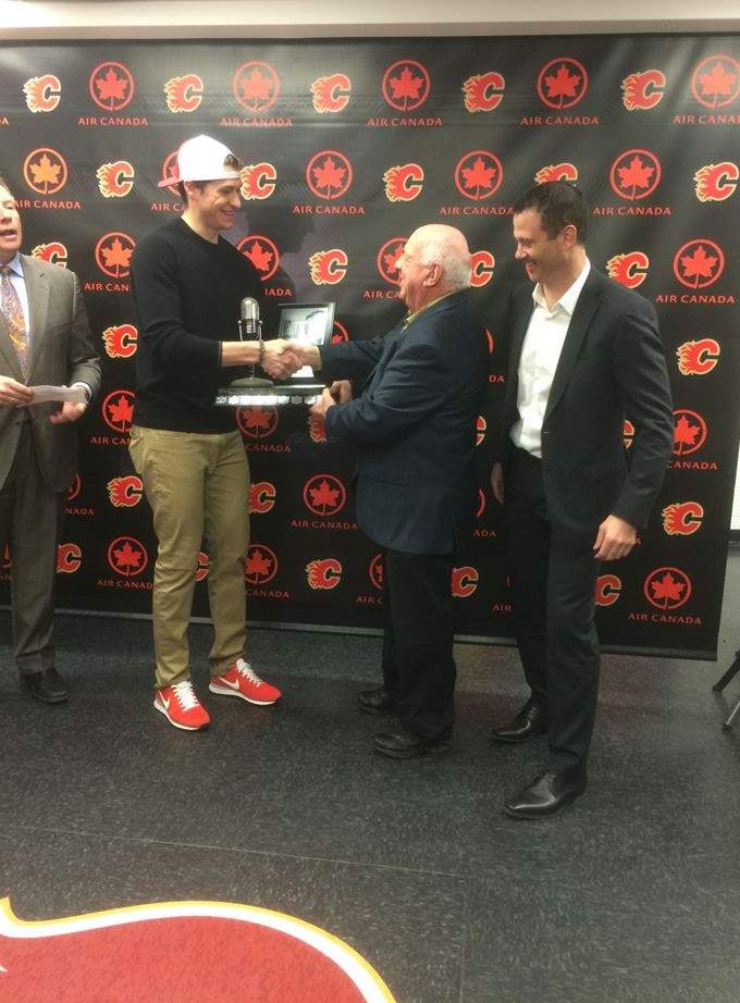 Flames host Canucks in final home game of a disappointing season - image