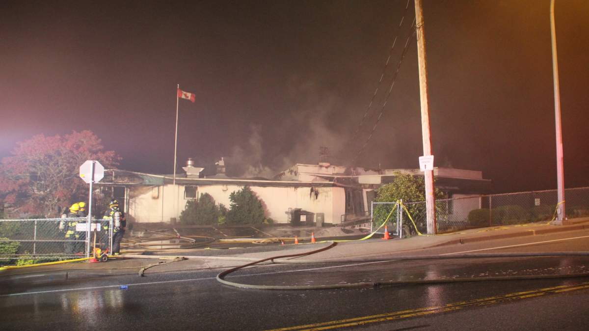 Fire at a golf club in Abbotsford on April 19, 2016.