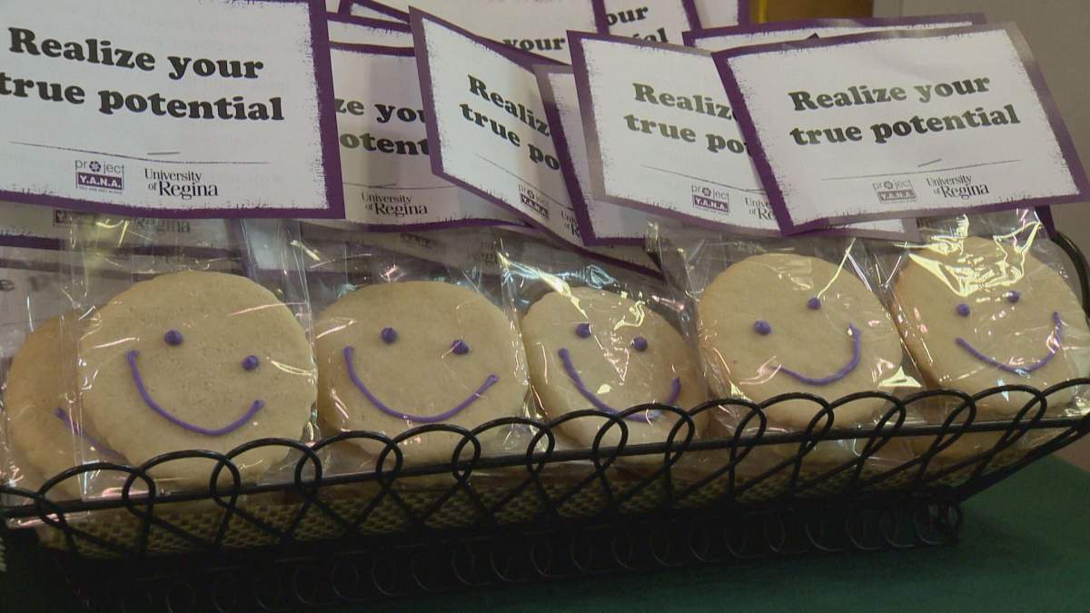 The U or R handed out cookies at their 'study break'.