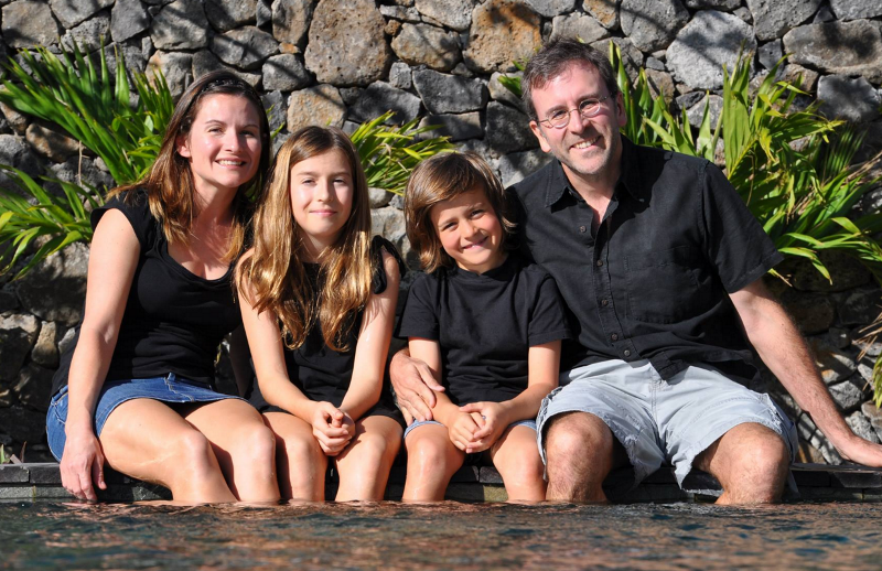 Jennifer Mawn, left, and 12-year-old Arthur Laflamme died in Saturday’s earthquake in Ecuador, while Mawn’s husband, Pascal Laflamme, and the Quebec couple’s daughter survived but were slightly hurt. (Jennifer Mawn/Facebook)