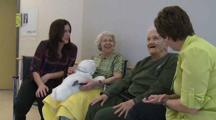 Paro with residents of CSSS de Saint-Léonard et Saint-Michel.