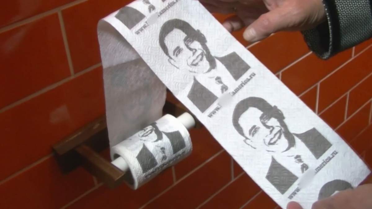 Putin-themed cafe opens in Siberia, features NATO leaders in bathrooms - image