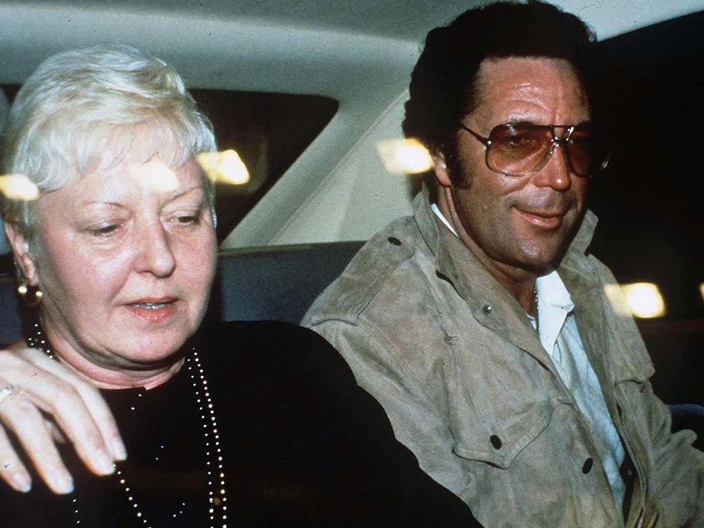 Tom Jones and wife Lady Melinda Rose Woodward