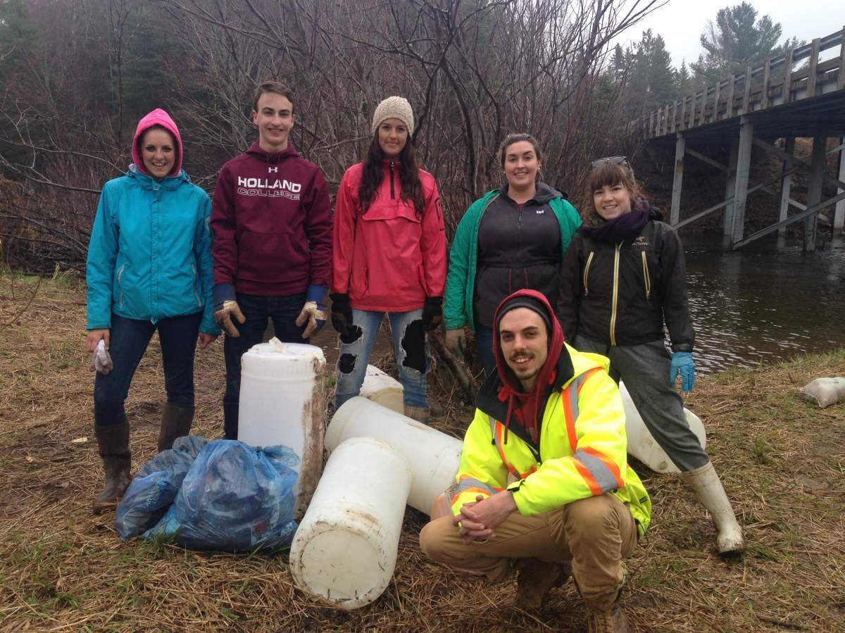 Petitcodiac Watershed Alliance and Fort Folly Habitat Recovery river clean up crews