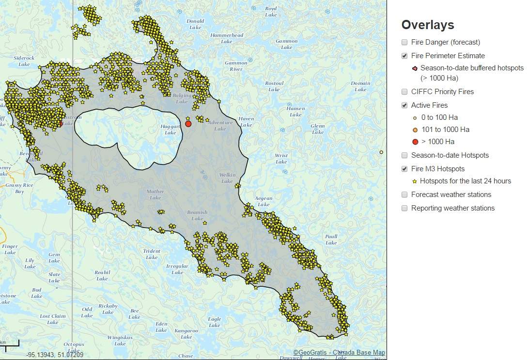 Map showing the wildfire perimeter and hotspots in the last 24 hours in the Whiteshell area.