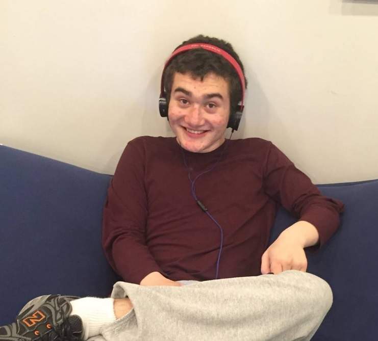 He couldn’t speak and he couldn’t respond. For the first 15 years of his life, Gordy Baylinson’s parents thought their son didn’t understand what they were saying to him.