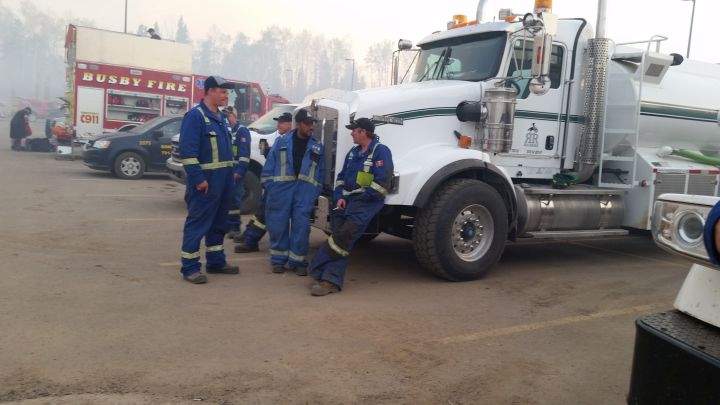 Fort McMurray water crews
