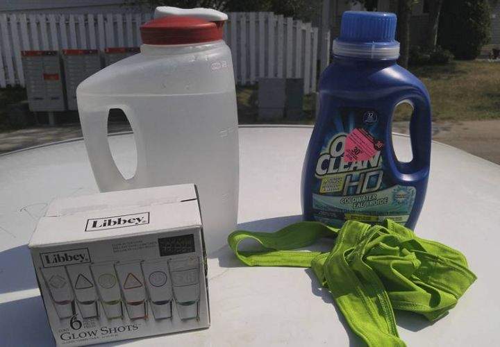 Fort McMurray wildfire: cheese slices, statue of David among items evacuees grabbed as they left town - image