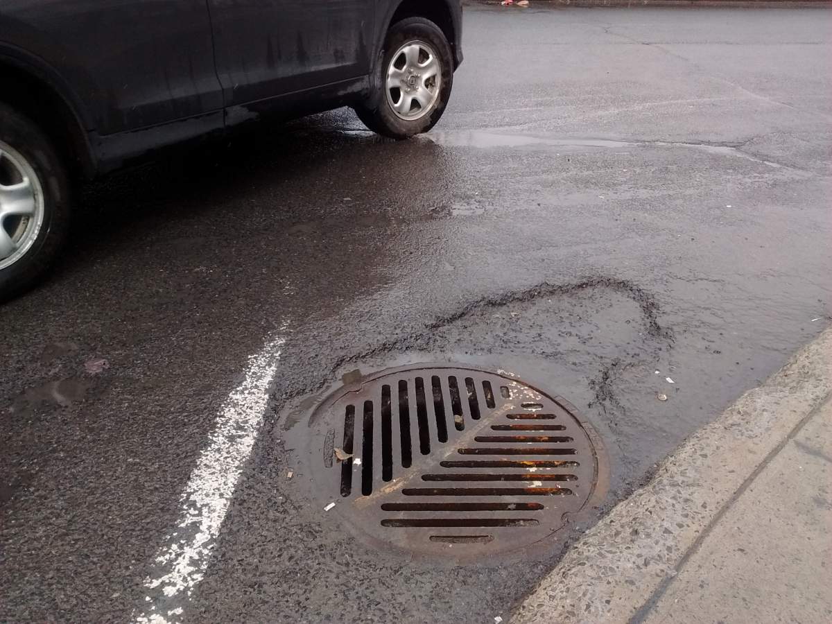 The borough of Côte-des-Neiges-NDG is planning to fix 10 per cent of its roads, Monday, May 2, 2016.