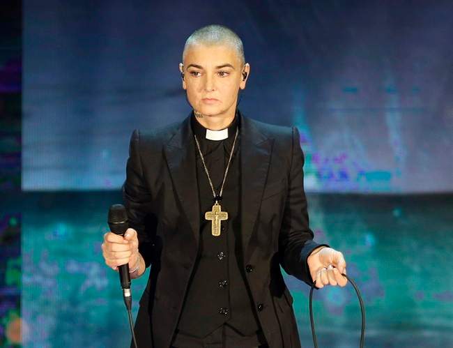Sinead O'Connor performs during the Italian State RAI TV program "Che Tempo che Fa", in Milan, Italy. 