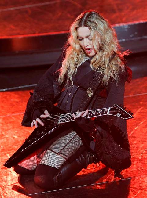 Madonna, Stevie Wonder pay homage to Prince at Billboard - image