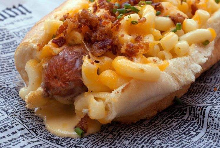 Bacon mac n’ cheese super foot-long hot dog