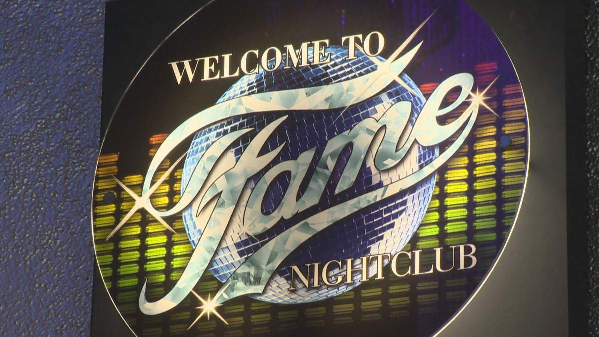 Orlando shooting leads to beefed up security at Winnipeg LGBTQ nightclubs - image
