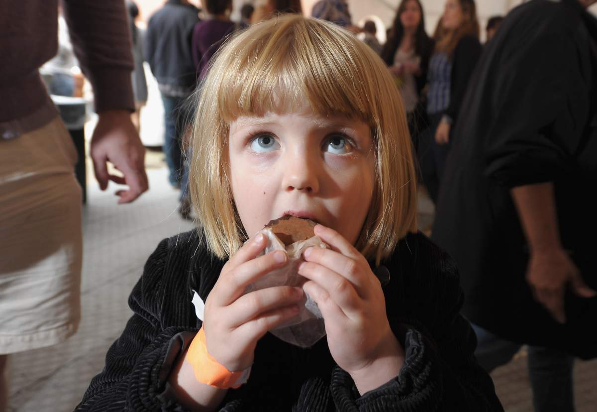 A new study says commenting on a girl’s weight can have “long-term repercussions.” We asked a psychologist how parents can discuss the topic without harming their child's self-esteem.