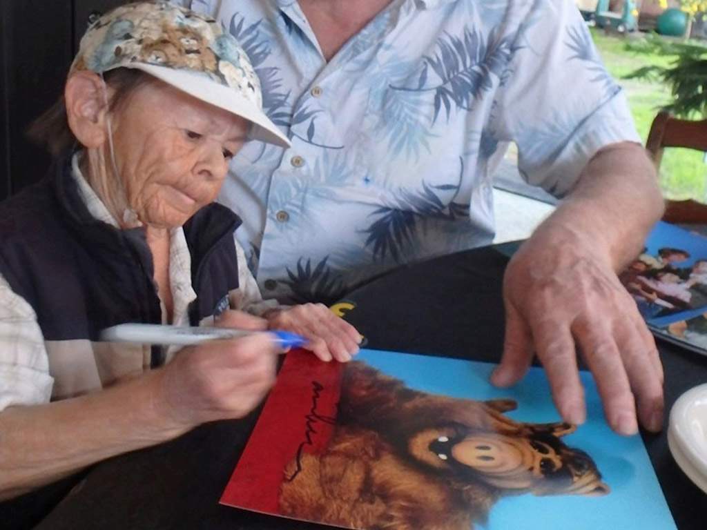 <strong>Michu Meszaros</strong><br /><br />Known for playing alien ALF in '80s sitcom 'ALF,' Meszaros died at 76 <a href="http://axis-monolith.live/news/2758782/alf-actor-dead-michu-meszaros-dies-at-76-after-week-in-a-coma/%22 target="_blank">after a week in a coma</a>.
