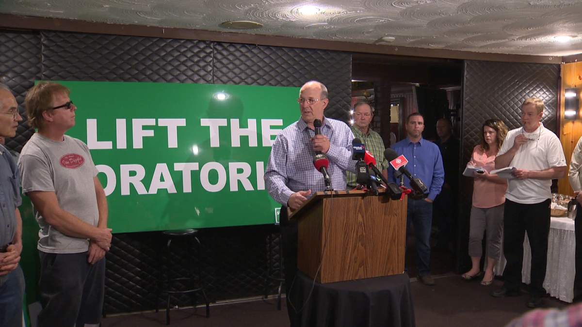 Penobsquis farmer Stephen Moffett addresses a rally calling on the New Brunswick government to lift a moratorium on hydraulic fracturing .