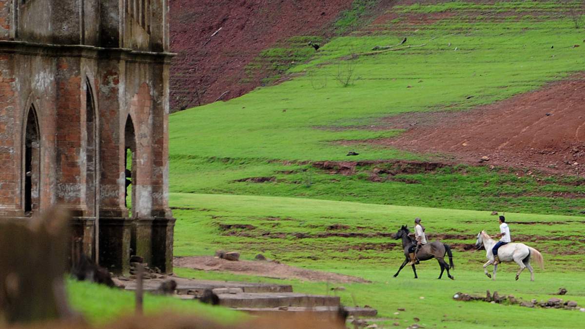 General view of the ruins of Potosi, a town inundated over 30 years ago when a hydroelectric plant was built in Tachira state in western Venezuela, pictured June 4, 2016.Due to the drought caused by the El Niño climate phenomenon, the ruins of Potosi, a village nestled in the Venezuelan Andes, reemerged after more than 30 years under water.  / AFP / GEORGE CASTELLANOS        (Photo credit should read GEORGE CASTELLANOS/AFP/Getty Images)