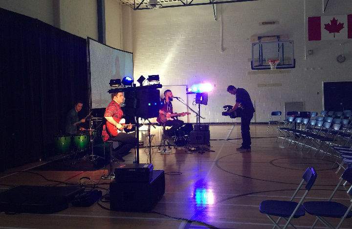 Robb Nash and his band rehearse for a performance at a high school in Abbotsford, B.C.