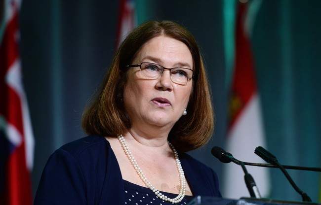 Health Minister Jane Philpott says she will pay back $520 she billed taxpayers for access to Air Canada's executive airport lounges in North America and Europe.