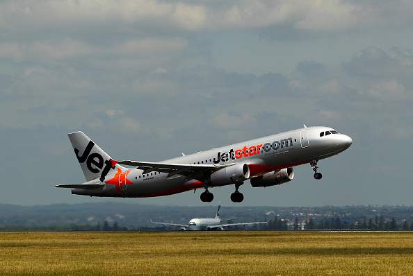 An Airbus SAS A320-200 aircraft operated by Jetstar Airways, the budget arm of Qantas Airways Ltd., takes off from Sydney Airport in Sydney, Australia, on Monday, Feb. 22, 2016. 