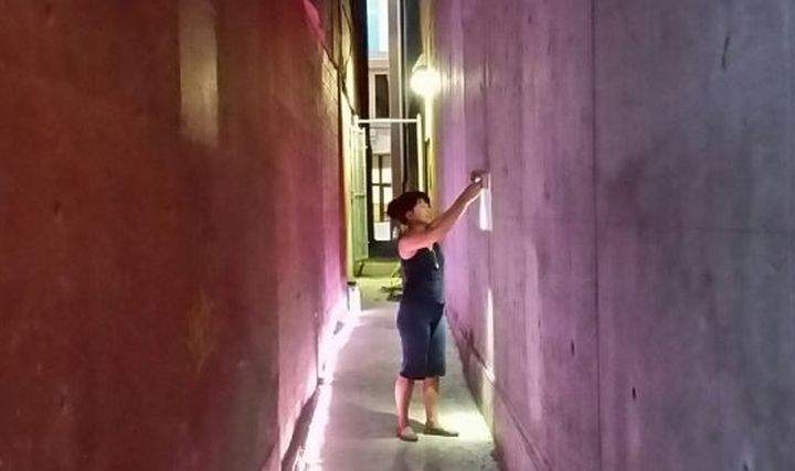 Secret Alley Gallery lighting test.