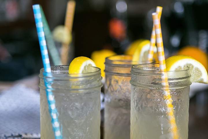 glasses of lemonade