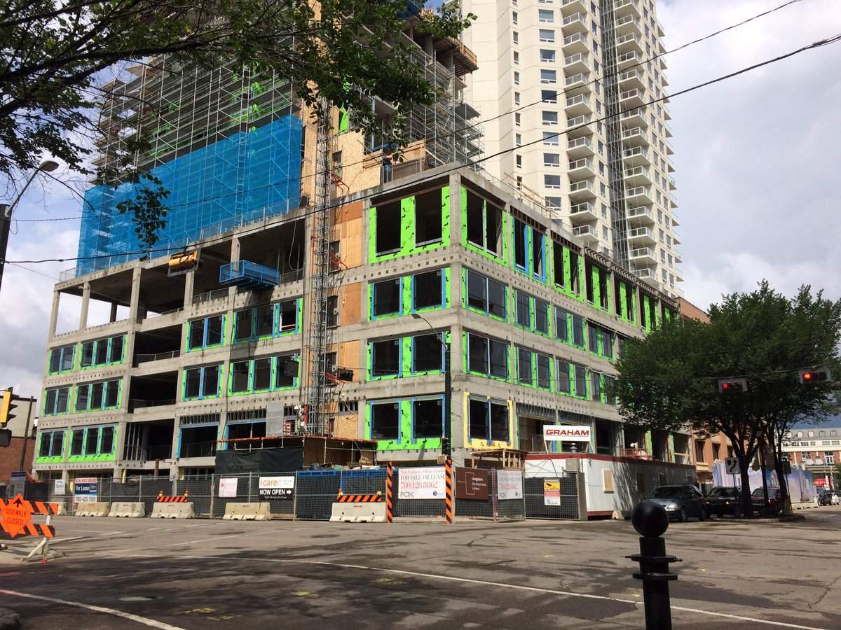 A developer is applying for a development permit for a pub at 104 Street and 102 Avenue.