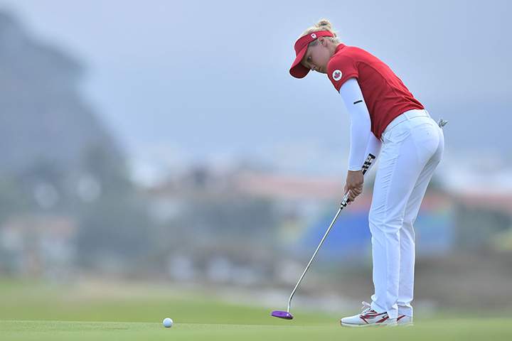 Canada’s Brooke Henderson is seen on 18th in the women’s individual stroke play at the Olympic Golf course during the Rio 2016 Olympic Games in Rio de Janeiro on August 18, 2016.