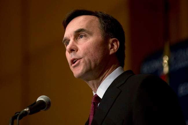 Finance Minister Bill Morneau will meet with advisers to hatch a plan to boost Canada's economic growth.