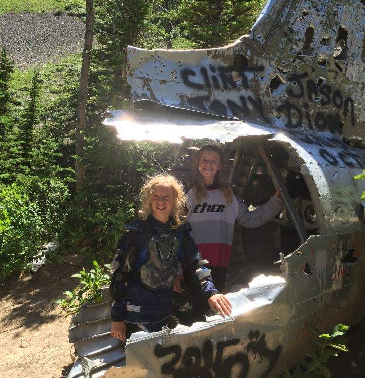 Steve Hyde’s daughters, Brooke and Kelsey, in the Crowsnest Pass.