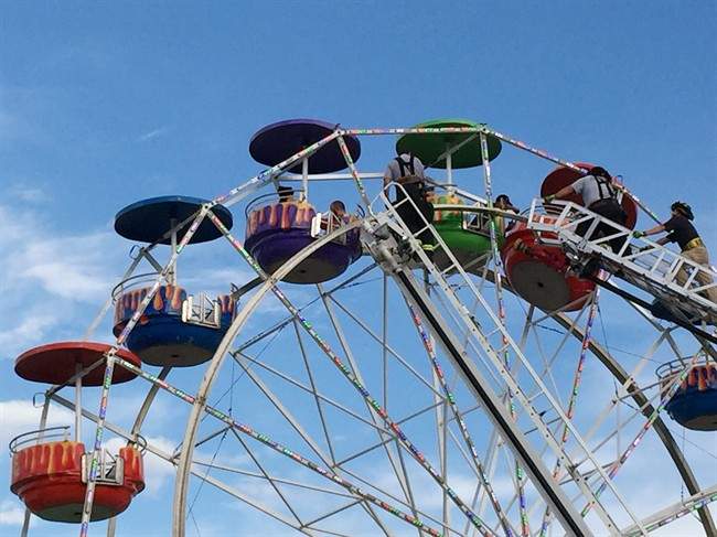 Amusement park where 3 injured from Ferris wheel fall fined for safety violations in 2013 - image