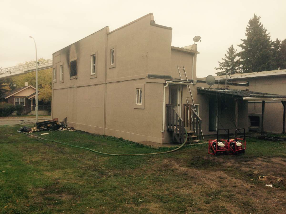 Crews respond to apartment fire in Parkdale, Sept. 23, 2016.