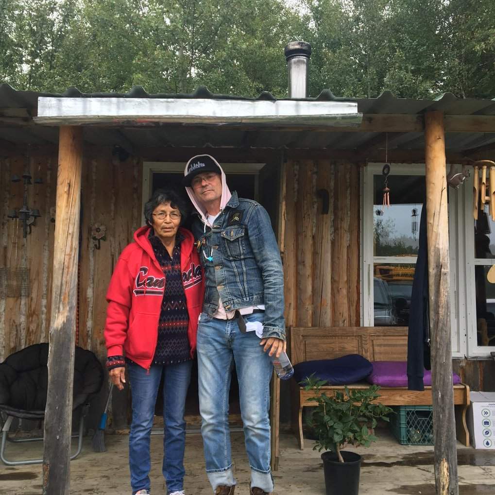 Gord Downie with Charlie Wenjack's sister, Pearl, in Ogoki Post. 